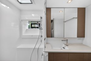 bath, Leopard 50, catamaran for sale