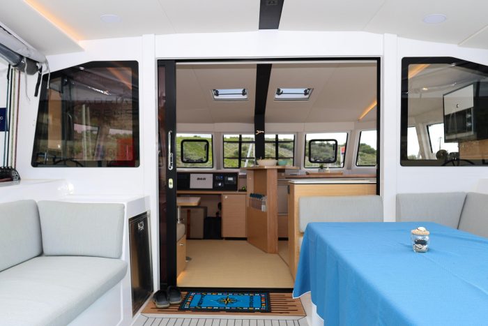 salon, Nautitech 44 Open, catamaran for sale
