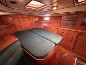 bed, Taswell 49, sailboat for sale