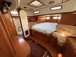 bed, Taswell 49, sailboat for sale