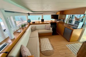 salon, Lagoon 450, catamaran for sale