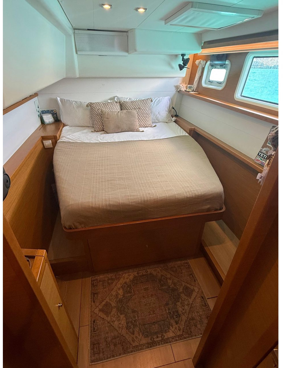 bed, Lagoon 450, catamaran for sale