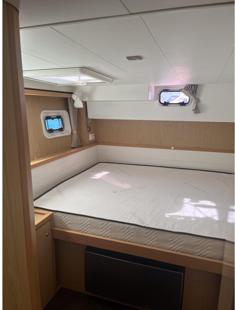 bed, Lagoon 39, catamaran for sale