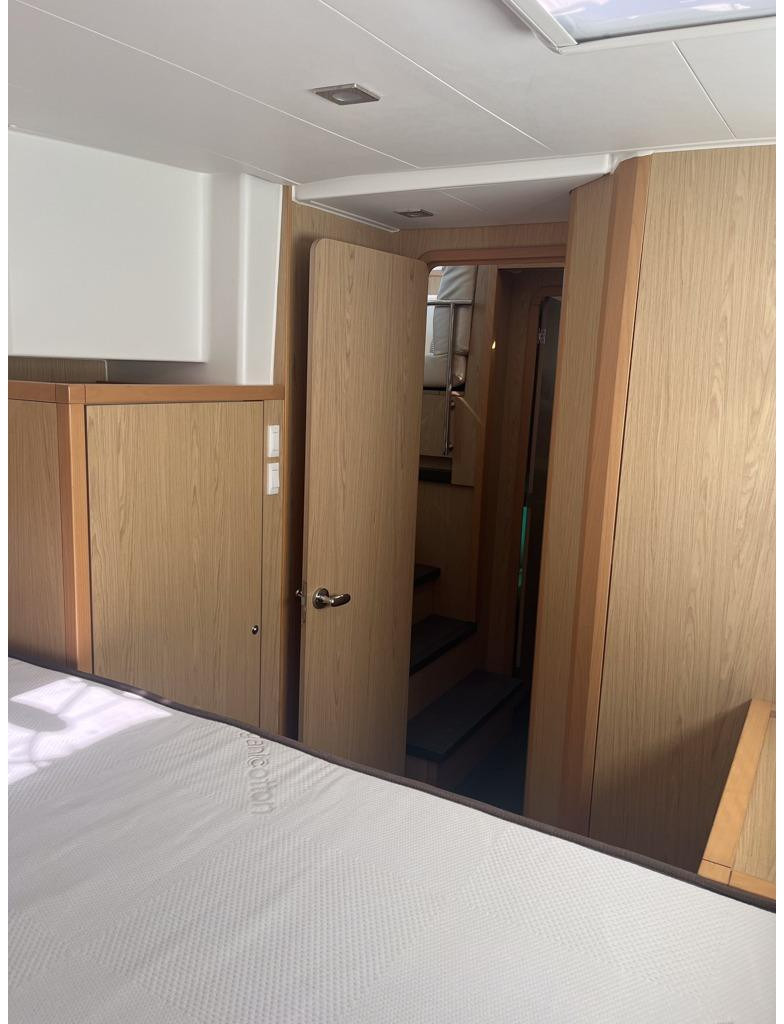 bed, Lagoon 39, catamaran for sale