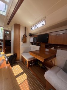 salon, Hanse 415, sailboat for sale
