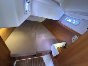 bed, Hanse 415, sailboat for sale
