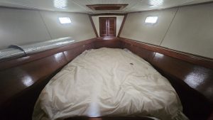 bed, Irwin 54, sailboat for sale
