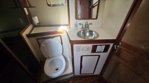 bath, Irwin 54, sailboat for sale