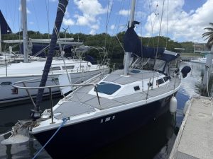 exterior, Catalina 320, sailboat for sale