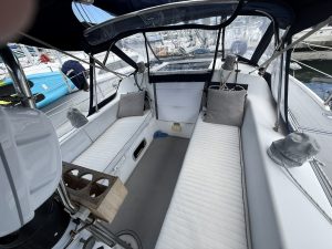 cockpit, Catalina 320, sailboat for sale
