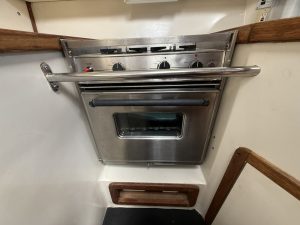 interior, Catalina 320, sailboat for sale