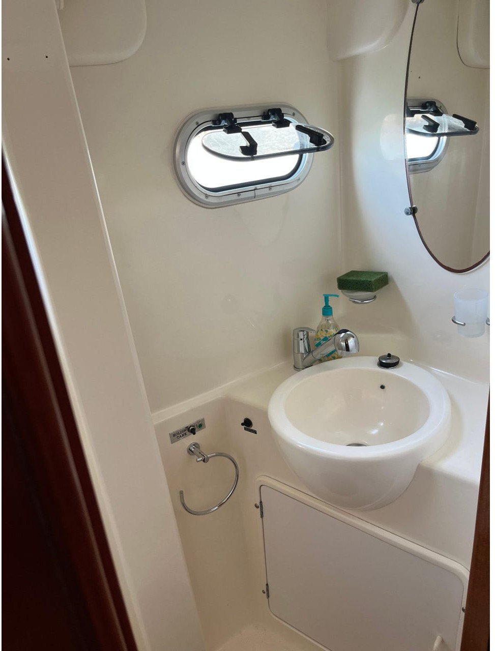 bath, Catana 471, catamaran for sale