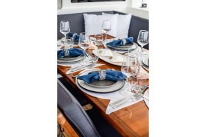 salon, Lagoon 560, catamaran for sale