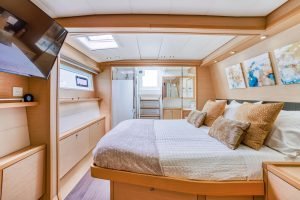 bed, Lagoon 560, catamaran for sale