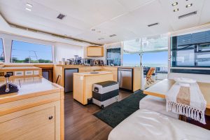 salon, Lagoon 560, catamaran for sale