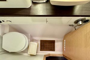 bath, Outremer 51, catamaran for sale