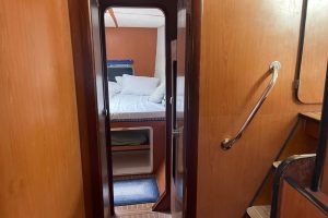 Lagoon 570, catamaran for sale