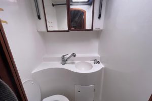 Lagoon 570, catamaran for sale