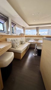 salon, Lagoon 450, catamaran for sale