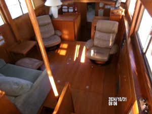 salon, President 43, trawler for sale