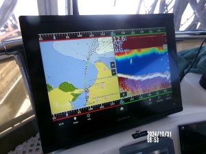 helm, President 43, trawler for sale