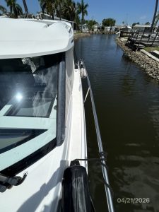 deck, Jeanneau 895, trawler for sale
