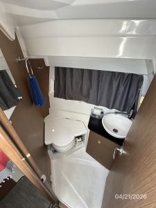 bath, Jeanneau 895, trawler for sale