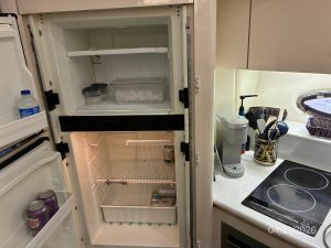 interior, Maxum 4100 SCA, trawler for sale