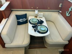 salon, Maxum 4100 SCA, trawler for sale