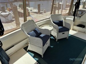 cockpit, Maxum 4100 SCA, trawler for sale