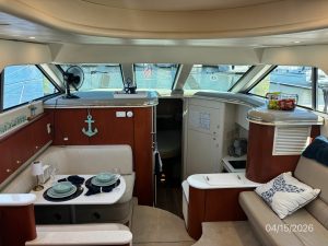 navigation station, Maxum 4100 SCA, trawler for sale