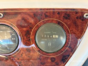 helm, Maxum 4100 SCA, trawler for sale