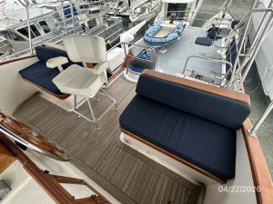 cockpit, Defever 49, trawler for sale