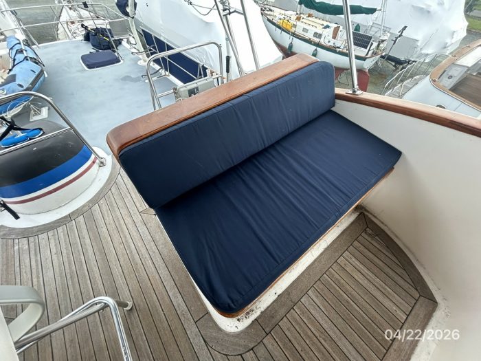 cockpit, Defever 49, trawler for sale