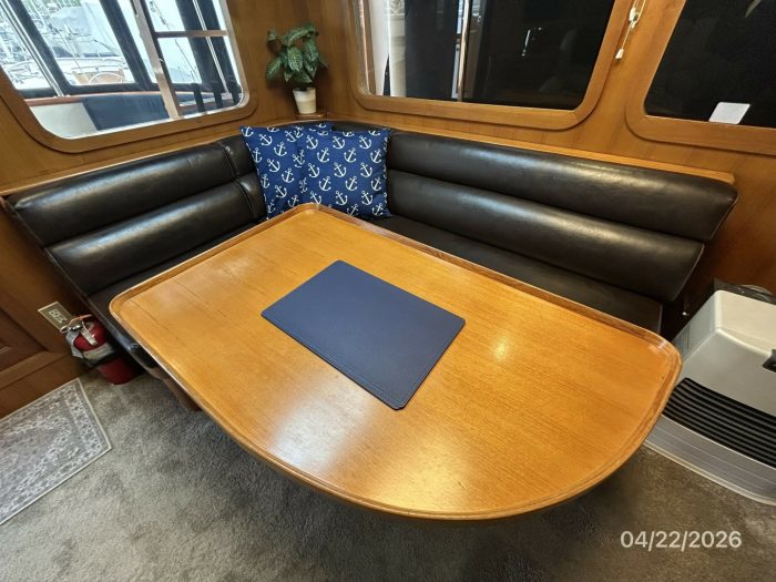 salon, Defever 49, trawler for sale