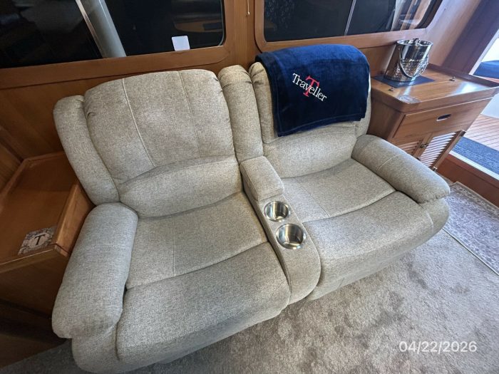 salon, Defever 49, trawler for sale