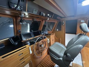 navigation station, Defever 49, trawler for sale