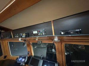 navigation station, Defever 49, trawler for sale