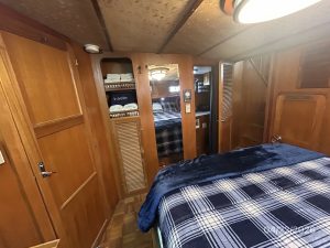 bed, Defever 49, trawler for sale