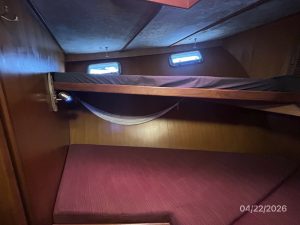 bed, Defever 49, trawler for sale