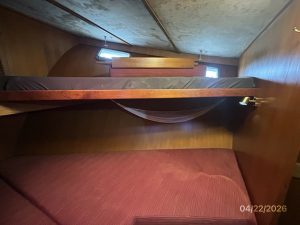 bed, Defever 49, trawler for sale