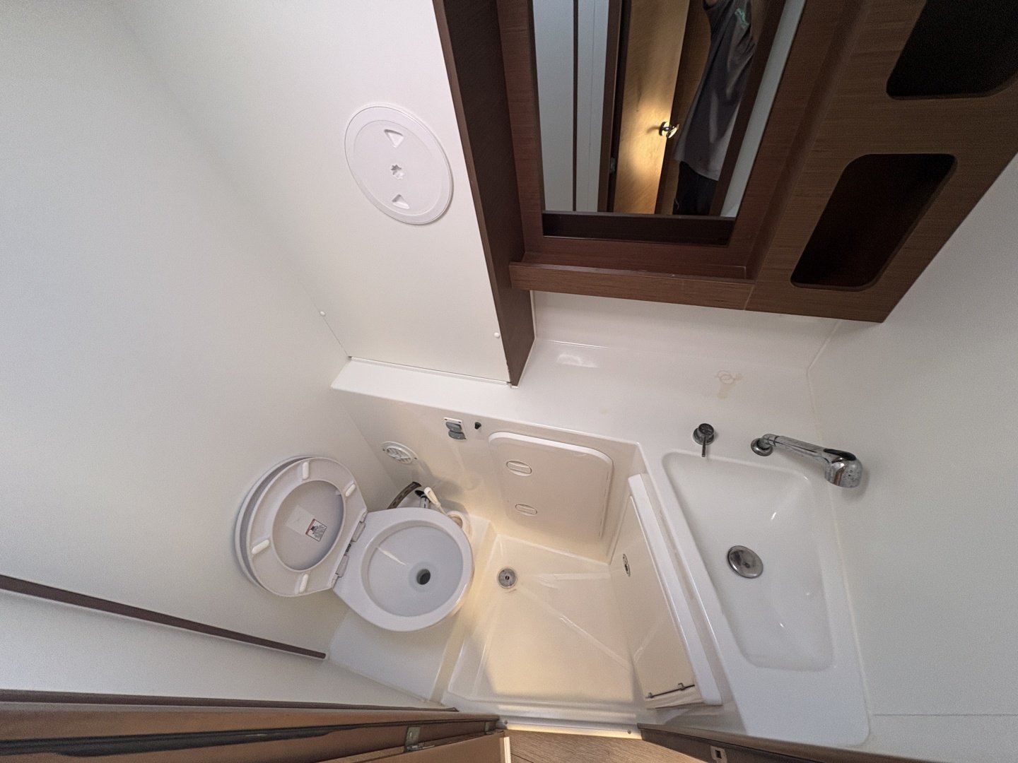 2019 Lagoon 42