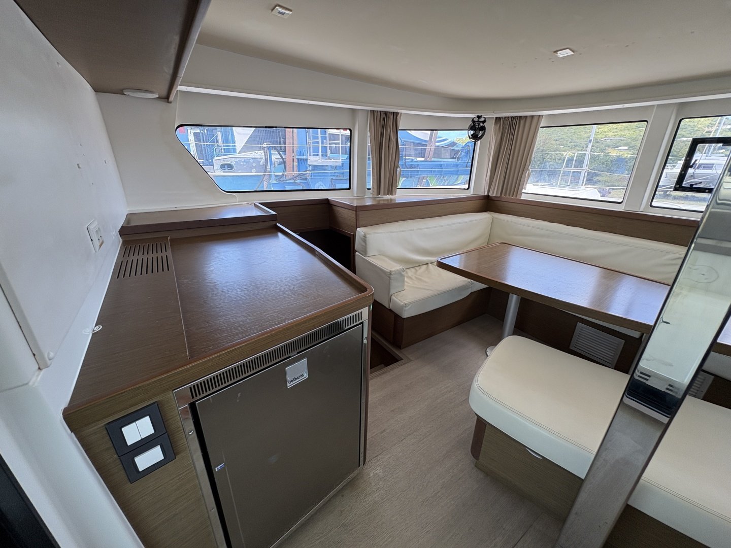 2019 Lagoon 42