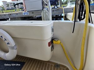 cockpit, Mainship 400, trawler for sale