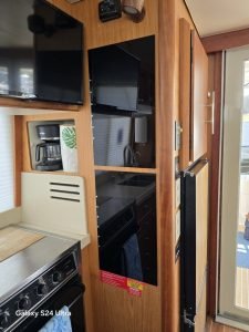 interior, Mainship 400, trawler for sale