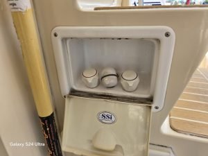 cockpit, Mainship 400, trawler for sale