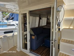 exterior, Mainship 400, trawler for sale