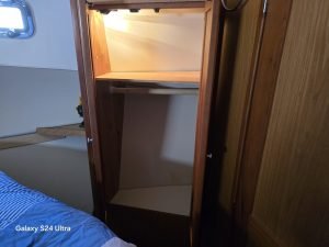 interior, Mainship 400, trawler for sale