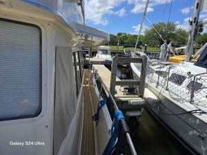 deck, Mainship 400, trawler for sale