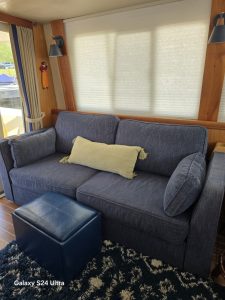 salon, Mainship 400, trawler for sale